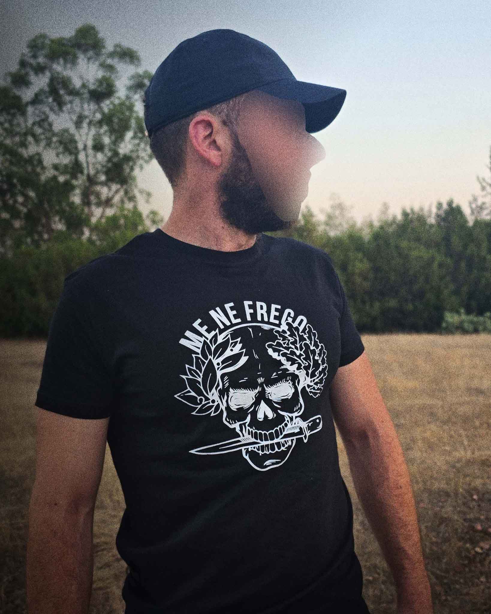 Me ne Frego T-Shirt